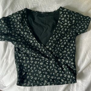 Brandy Melville Amara Top green with white flowers